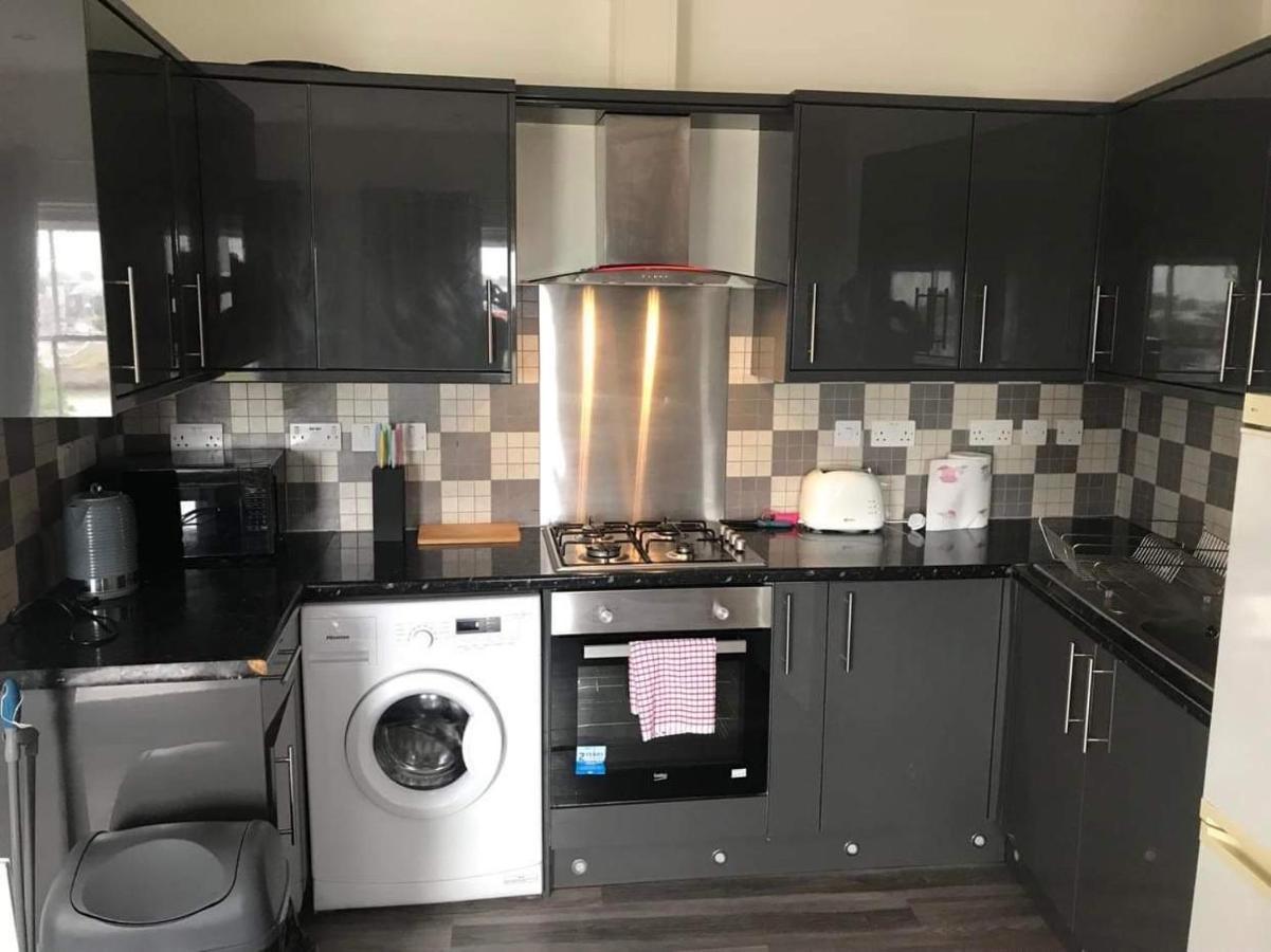 Апартаменты Entire New Flat With View To River Yare, H7 Грейт-Ярмут Экстерьер фото