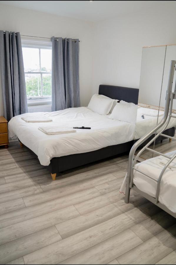 Апартаменты Entire New Flat With View To River Yare, H7 Грейт-Ярмут Экстерьер фото